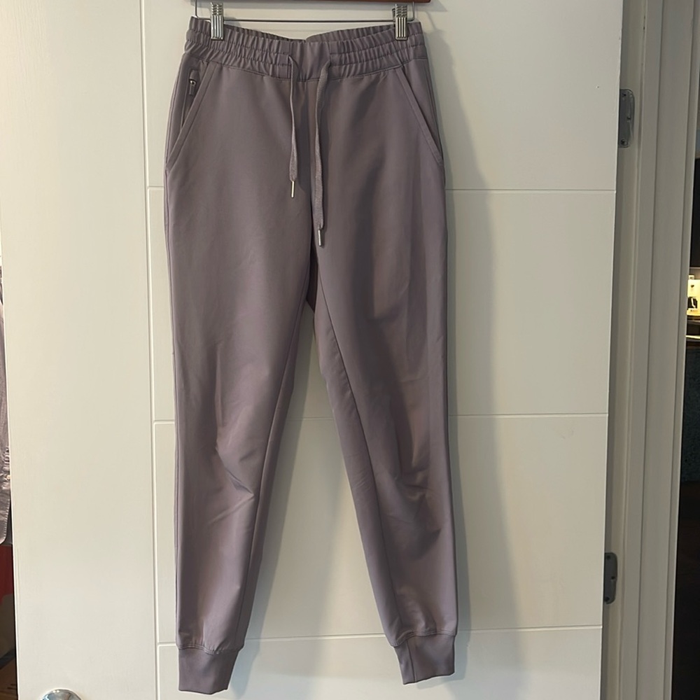Like new Calvin Klein Performance “Nylon” joggers - Lilac